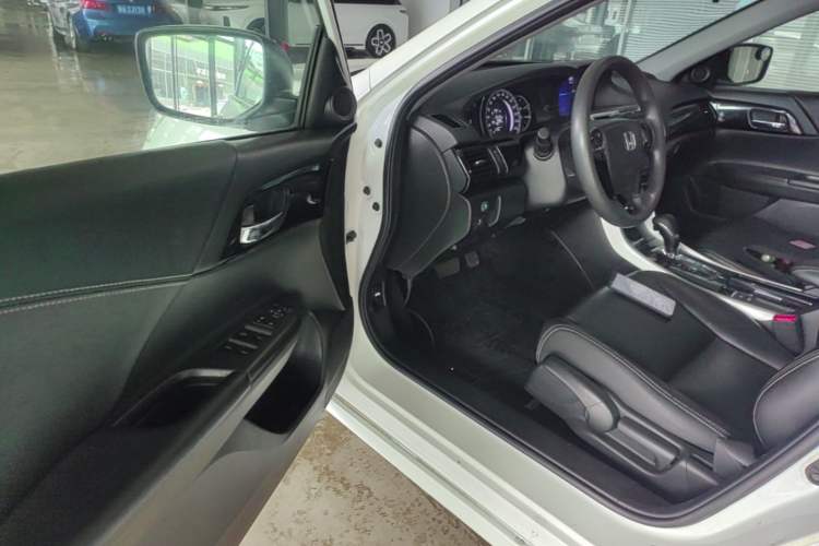 Used Honda Accord 2016 2.0L Comfort Edition Driver Seat