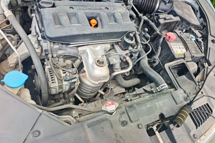 Used Honda Accord 2016 2.0L Comfort Edition Engine Bay