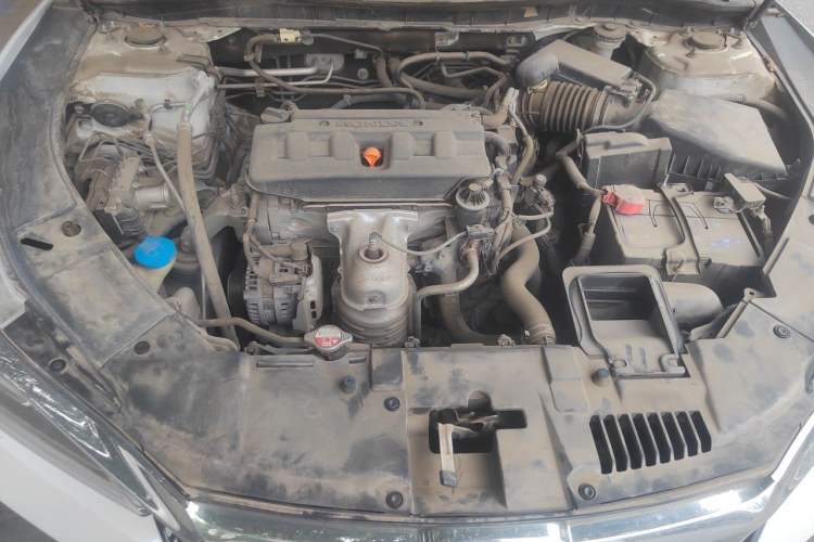 Used Honda Accord 2016 2.0L Comfort Edition Engine Bay