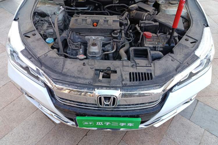 Used Honda Accord 2016 2.0L Comfort Edition Engine Bay