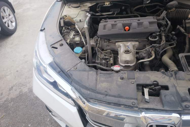 Used Honda Accord 2016 2.0L Comfort Edition Engine Bay Right