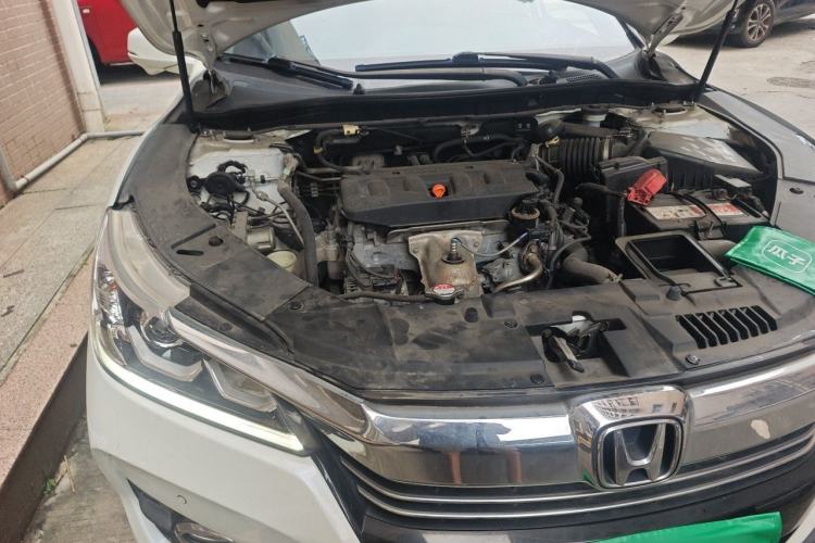Used Honda Accord 2016 2.0L Luxury Edition Engine Bay Right