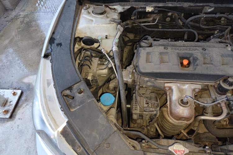 Used Honda Accord 2016 2.0L Comfort Edition Engine Bay Right