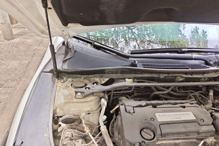 Used Honda Accord 2016 2.4L Comfort Edition Engine Bay Right