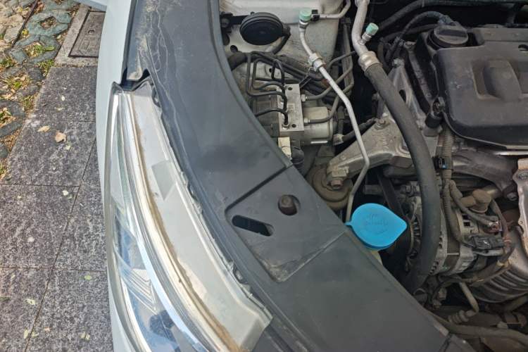 Used Honda Accord 2016 2.0L Comfort Edition Engine Bay Right