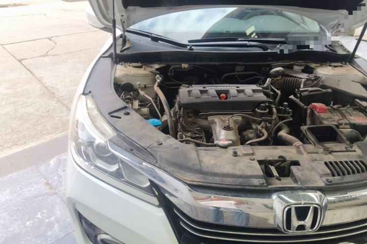 Used Honda Accord 2016 2.0L Comfort Edition Engine Bay Right