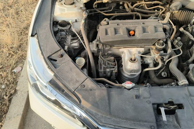 Used Honda Accord 2016 2.0L Comfort Edition Engine Bay Right