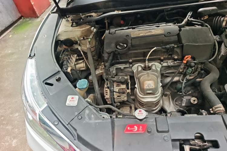 Used Honda Accord 2016 2.4L Luxury Edition Engine Bay Right