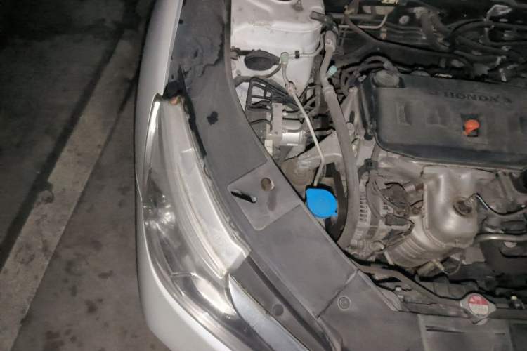 Used Honda Accord 2016 2.0L Comfort Edition Engine Bay Right