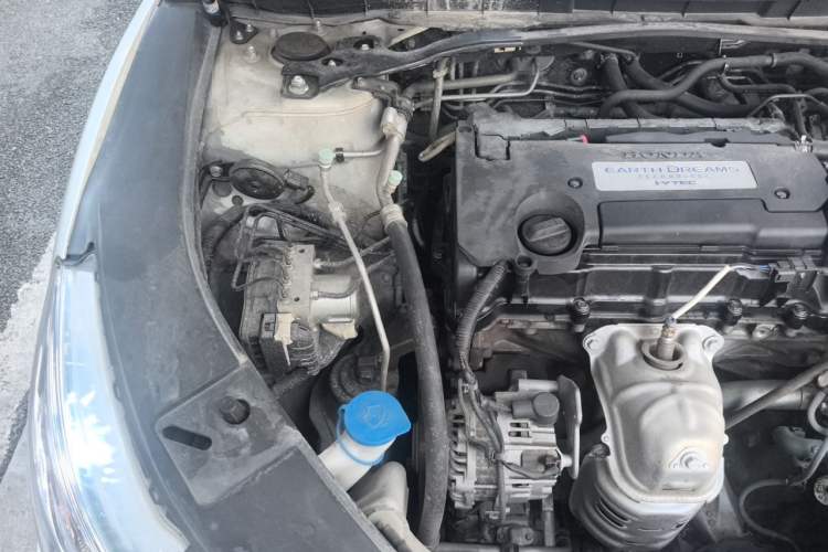 Used Honda Accord 2016 2.4L Luxury Edition Engine Bay Right