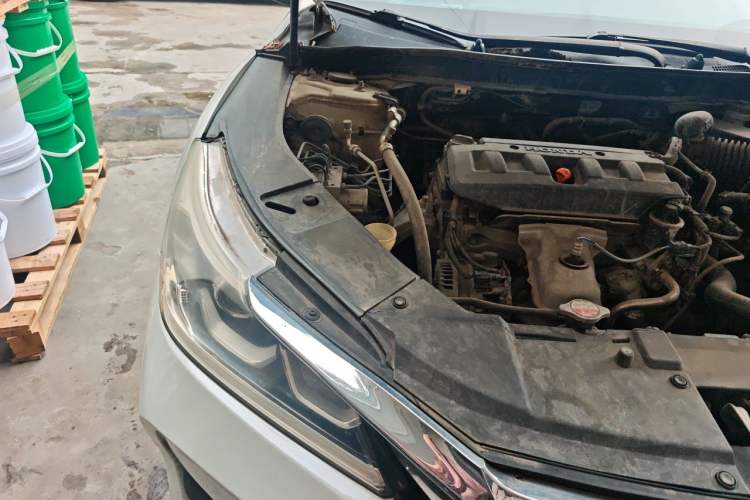 Used Honda Accord 2016 2.0L Comfort Edition Engine Bay Right
