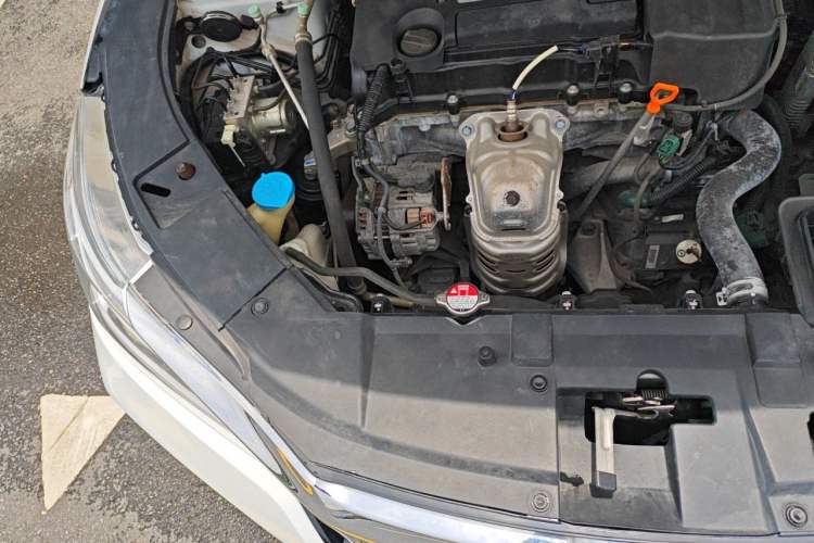 Used Honda Accord 2016 2.4L Luxury Edition Engine Bay Right