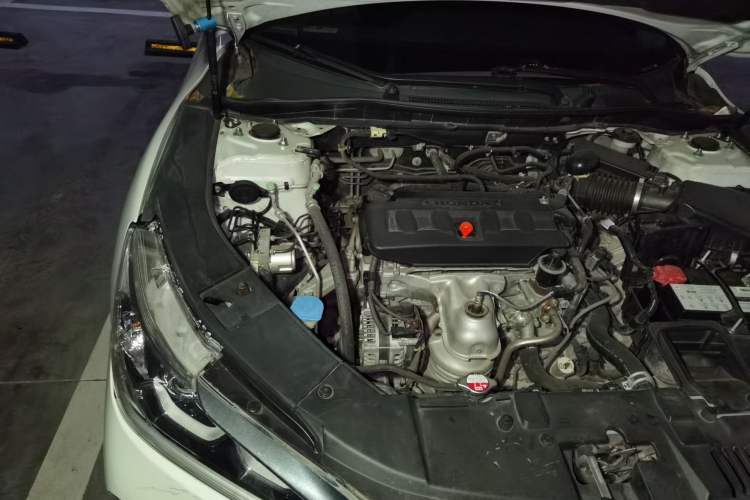 Used Honda Accord 2016 2.0L Comfort Edition Engine Bay Right