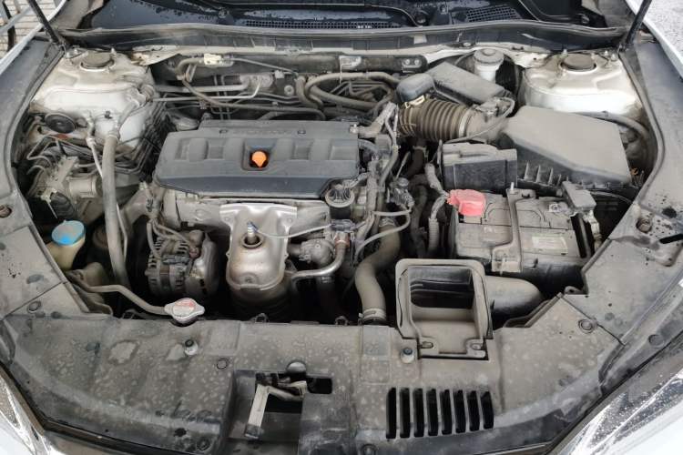 Used Honda Accord 2016 2.0L Comfort Edition Engine Bay