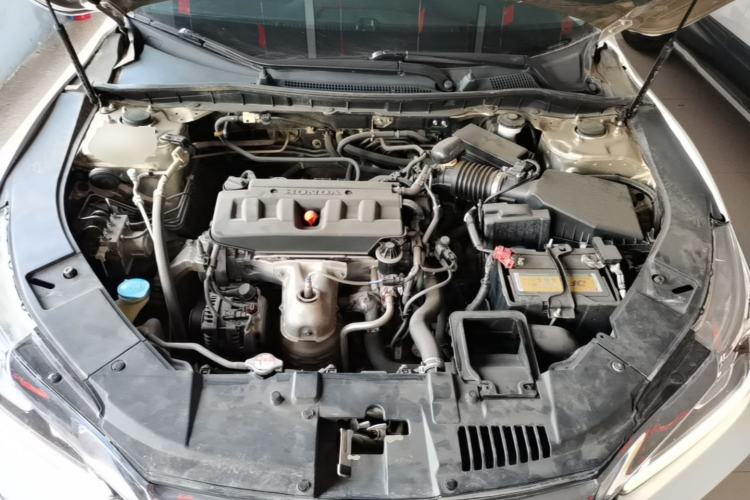Used Honda Accord 2016 2.0L Comfort Edition Engine Bay