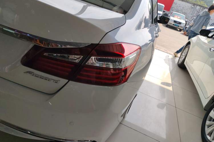Used Honda Accord 2016 2.0L Elite Edition Exterior 1