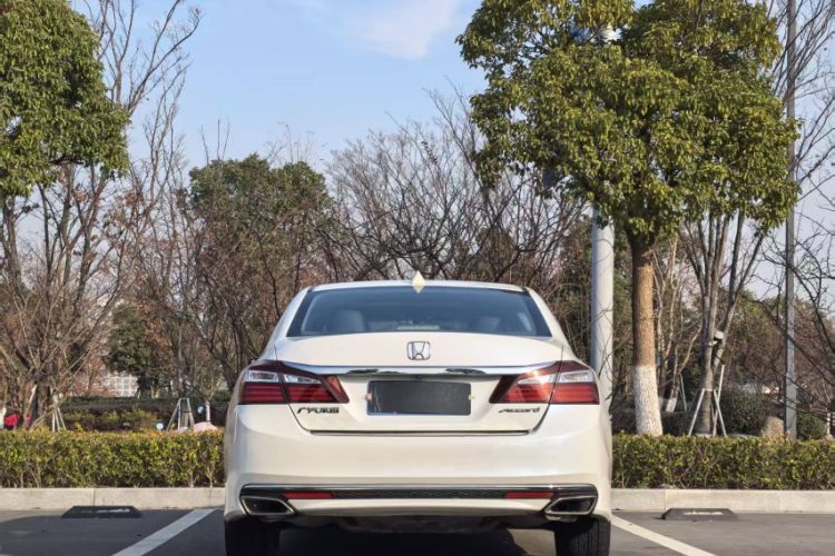 Used Honda Accord 2016 2.0L Elite Edition Exterior 10
