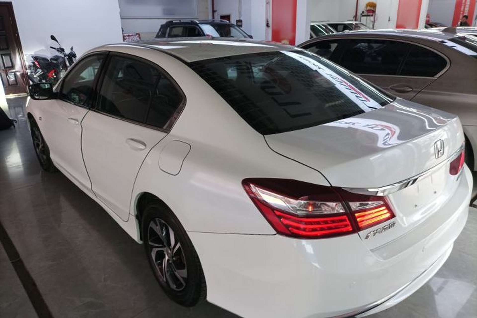Used Honda Accord 2016 2.0L Comfort Edition Exterior 2