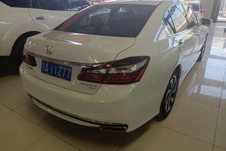 Used Honda Accord 2016 2.4L Luxury Edition Exterior 3