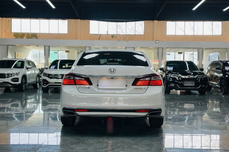 Used Honda Accord 2016 2.0L Comfort Edition Exterior 3