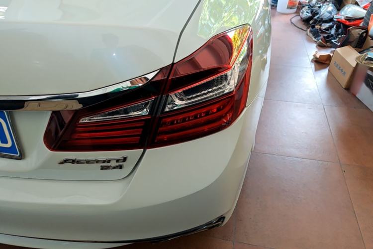 Used Honda Accord 2016 2.4L Luxury Edition Exterior 3