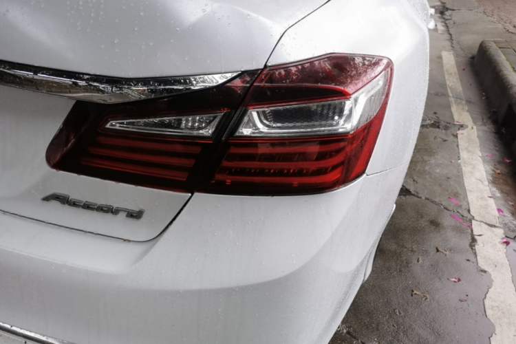 Used Honda Accord 2016 2.0L Elite Edition Exterior 3