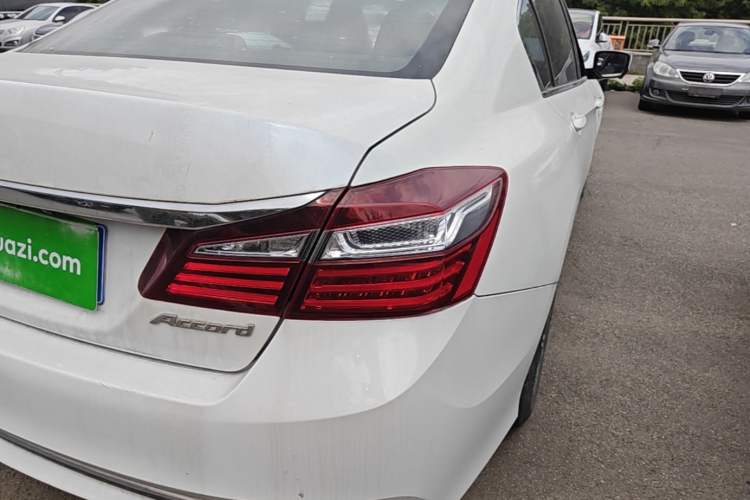 Used Honda Accord 2016 2.0L Comfort Edition Exterior 3