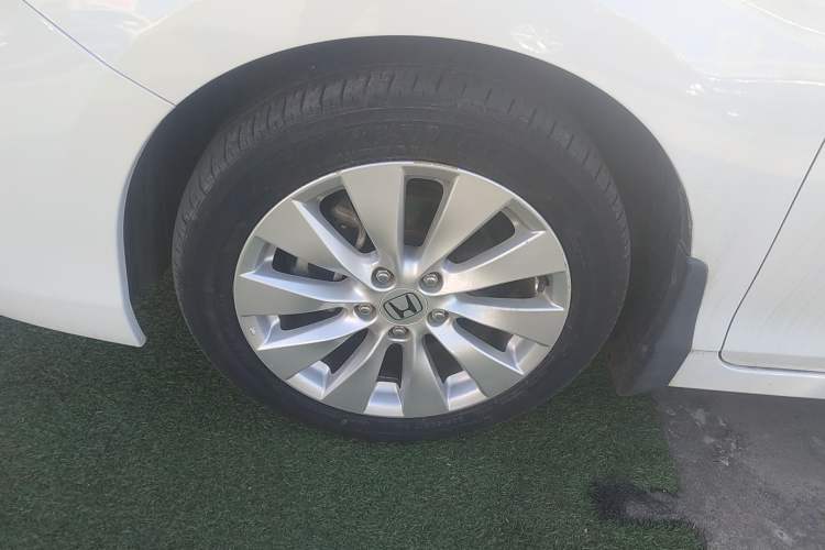 Used Honda Accord 2016 2.4L EX New Year Limited Edition Special Package Exterior 3