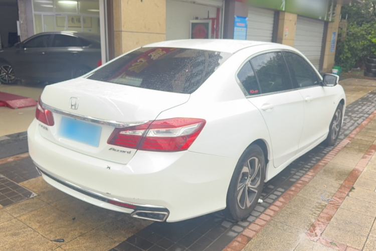 Used Honda Accord 2016 2.0L Elite Edition Exterior 4