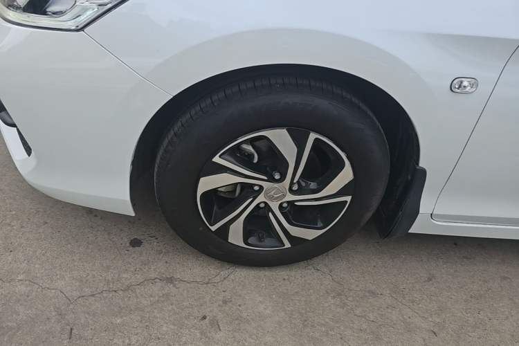 Used Honda Accord 2016 2.0L Comfort Edition Exterior 4