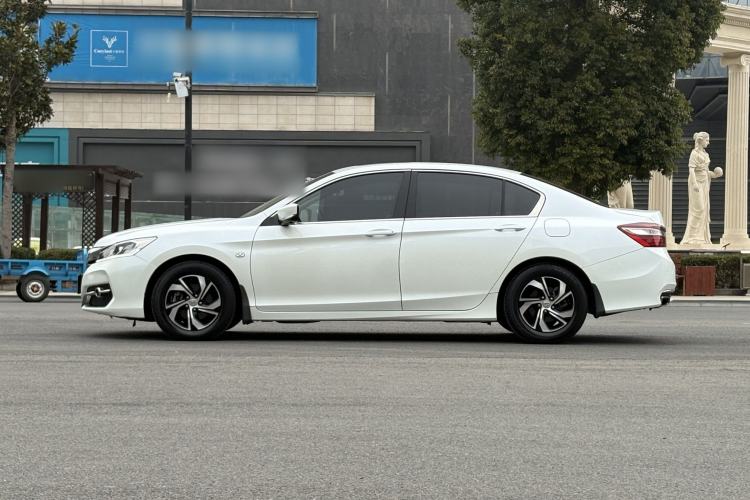 Used Honda Accord 2016 2.0L Comfort Edition Exterior 4