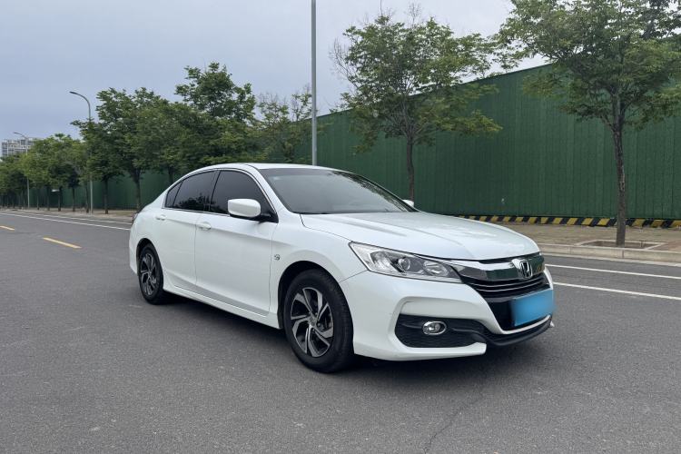 Used Honda Accord 2016 2.0L Comfort Edition Exterior 4