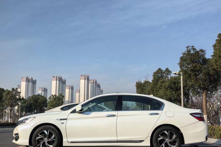 Used Honda Accord 2016 2.0L Elite Edition Exterior 4