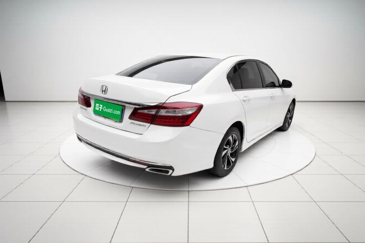 Used Honda Accord 2016 2.0L Luxury Edition Exterior 5