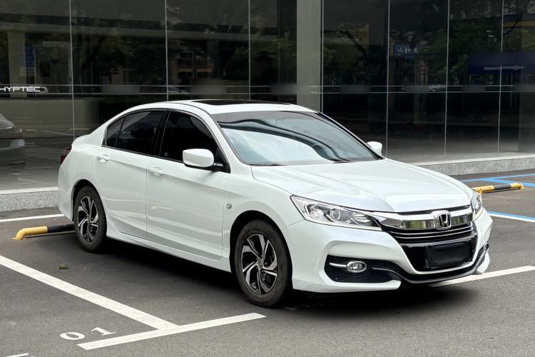 Used Honda Accord 2016 2.0L Comfort Edition Exterior 5