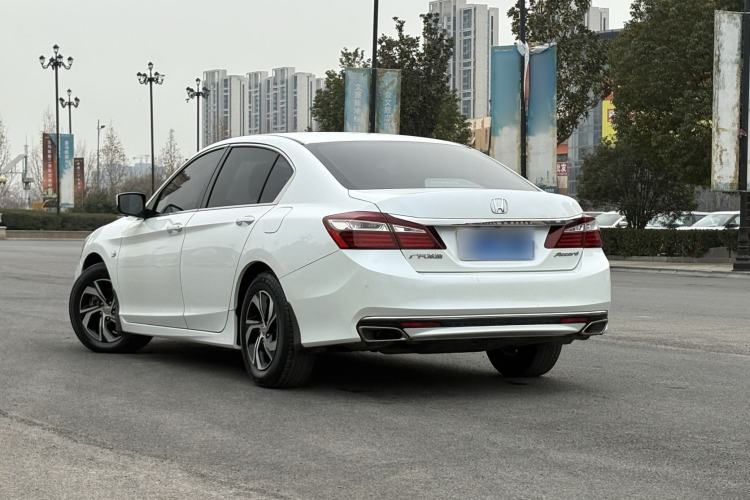 Used Honda Accord 2016 2.0L Comfort Edition Exterior 5