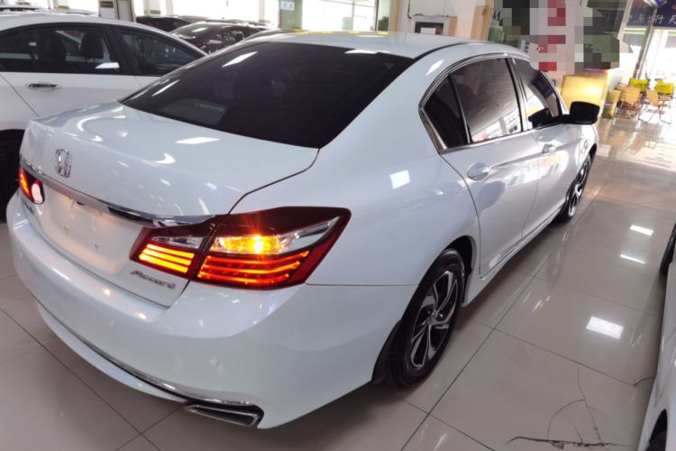 Used Honda Accord 2016 2.0L Elite Edition Exterior 5