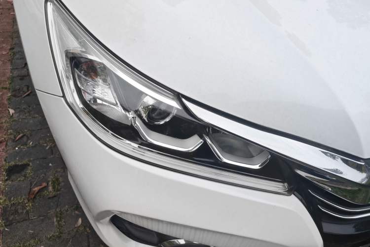 Used Honda Accord 2016 2.0L Luxury Edition Exterior 6