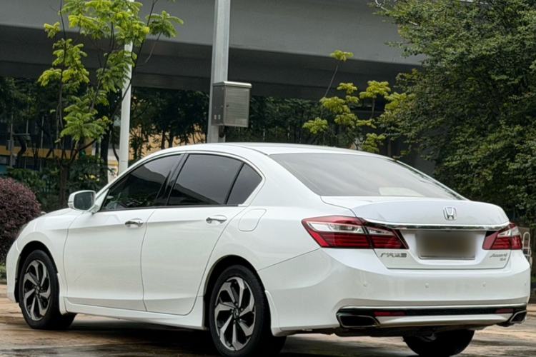 Used Honda Accord 2016 2.4L Comfort Edition Exterior 6