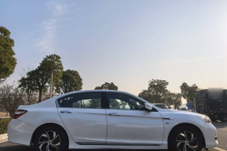Used Honda Accord 2016 2.0L Elite Edition Exterior 7