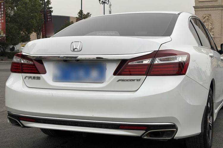 Used Honda Accord 2016 2.0L Comfort Edition Exterior 8