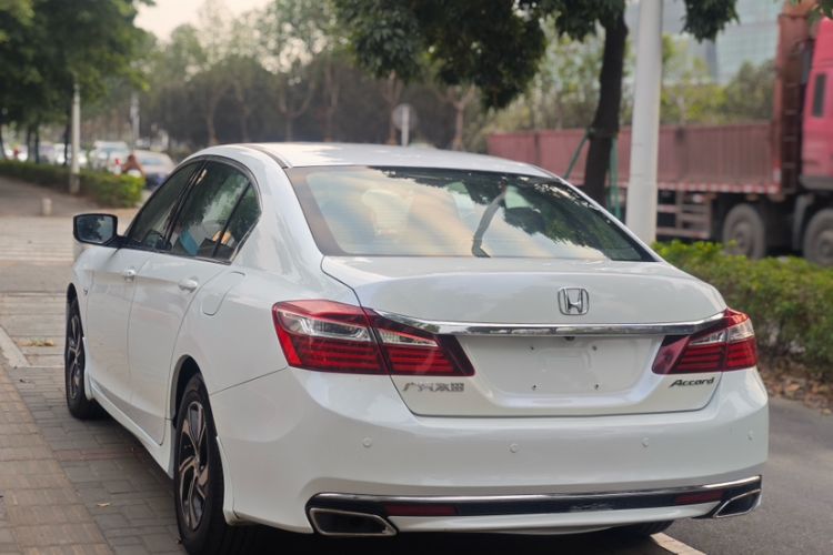 Used Honda Accord 2016 2.0L Elite Edition Exterior 8