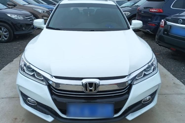 Used Honda Accord 2016 2.0L Luxury Edition Front