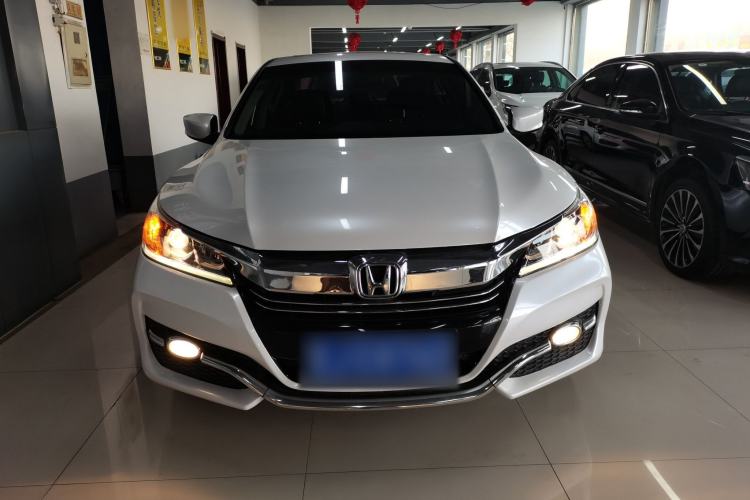 Used Honda Accord 2016 2.0L Comfort Edition Front