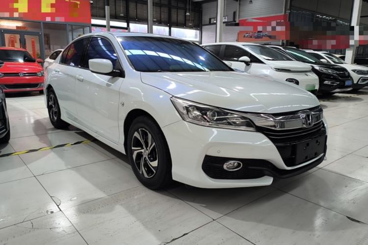 Used Honda Accord 2016 2.0L Comfort Edition Front Right 45 Deg