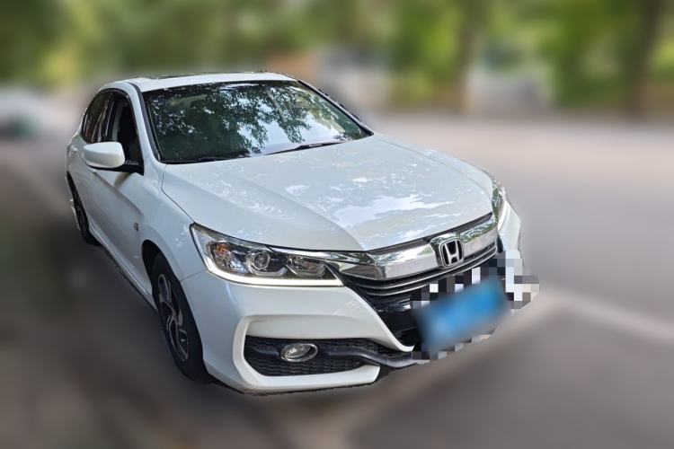 Used Honda Accord 2016 2.0L Comfort Edition Front Right 45 Deg