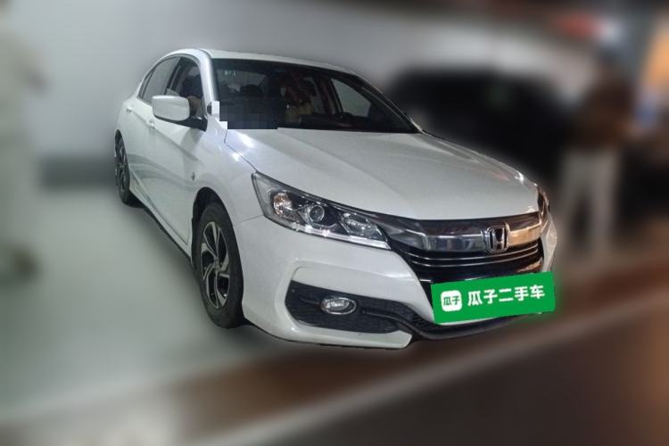 Used Honda Accord 2016 2.0L Elite Edition Front Right 45 Deg