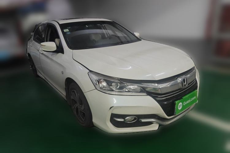 Used Honda Accord 2016 2.0L Elite Edition Front Right 45 Deg