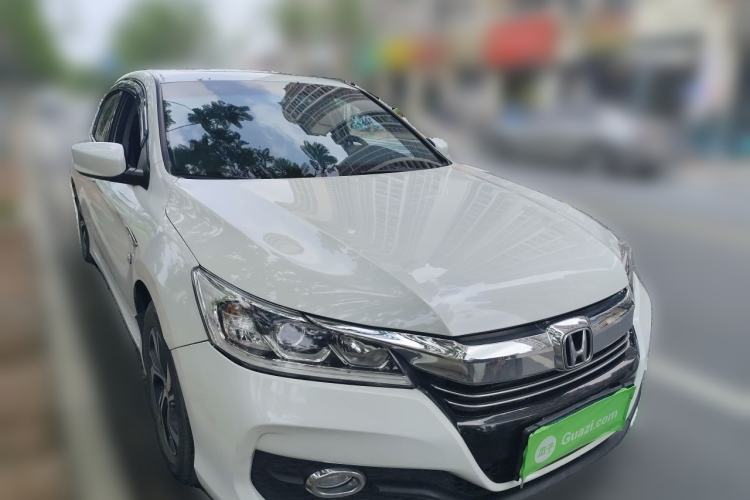 Used Honda Accord 2016 2.0L Comfort Edition Front Right 45 Deg