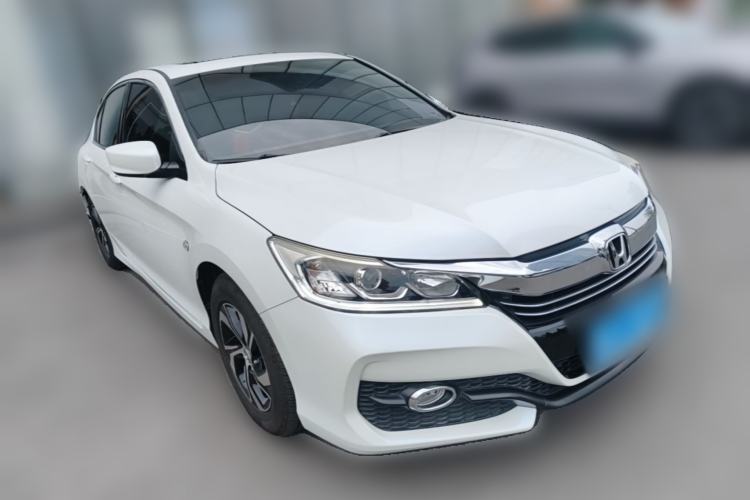 Used Honda Accord 2016 2.0L Comfort Edition Front Right 45 Deg
